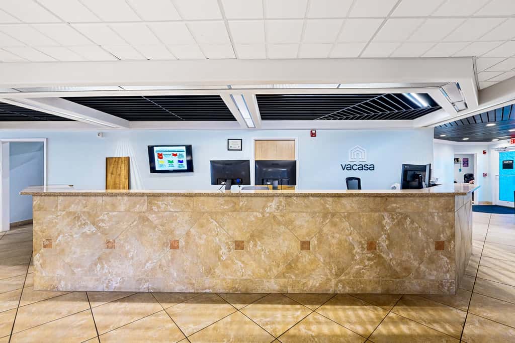 Modern oceanfront studio with pool access, central AC, and beach service
