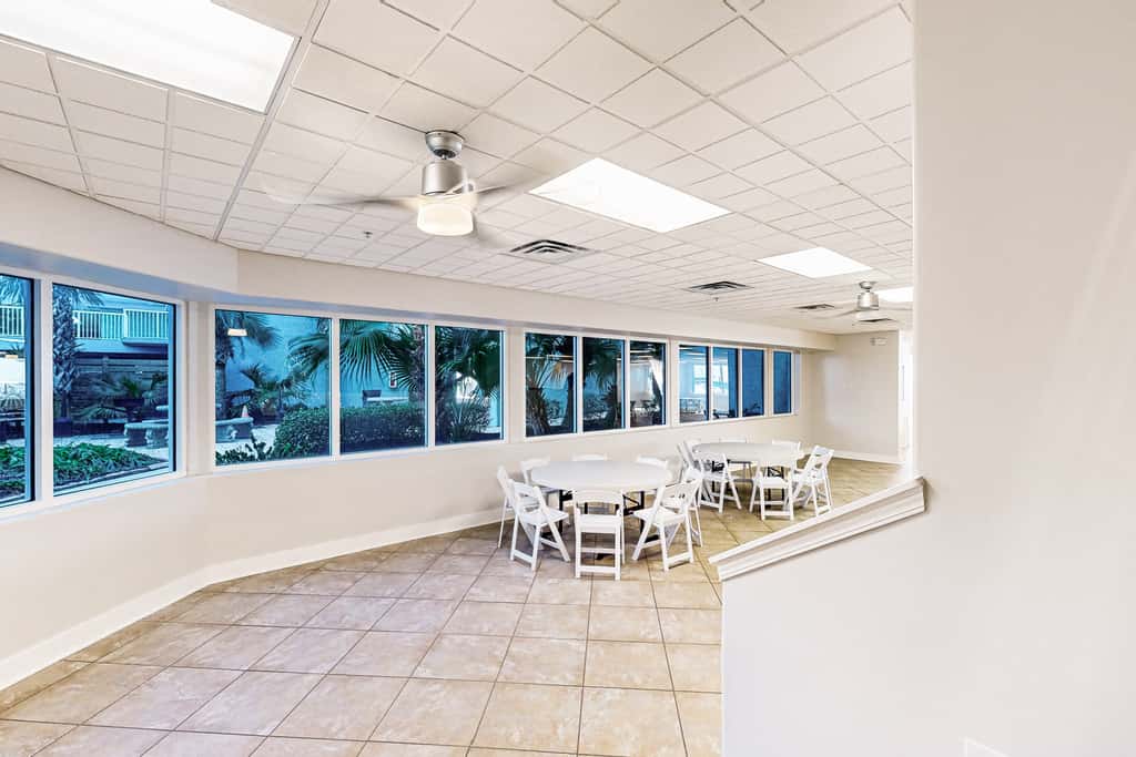 Modern oceanfront studio with pool access, central AC, and beach service