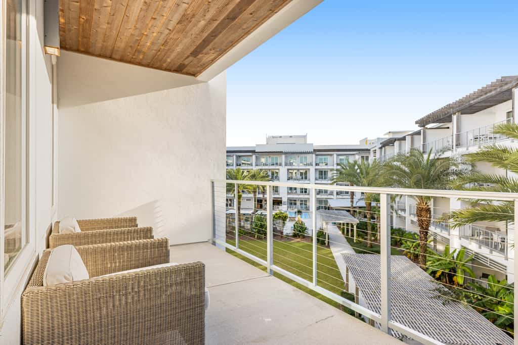 Third-floor luxury condo near beach with resort pool, gym & EV chargers