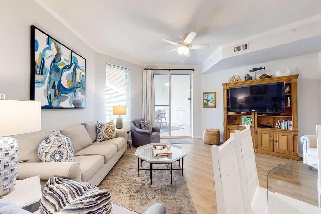 4th-floor condo with beach ambience, lagoon pool, gym, tennis & pickleball