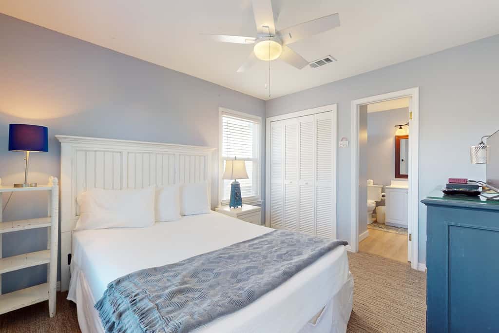 Gulf-front house near golf with pool, ocean views, beach access, & balcony
