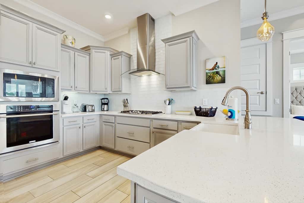 Luxury Prominence Gulf Escape with pool - walk to dining & shops