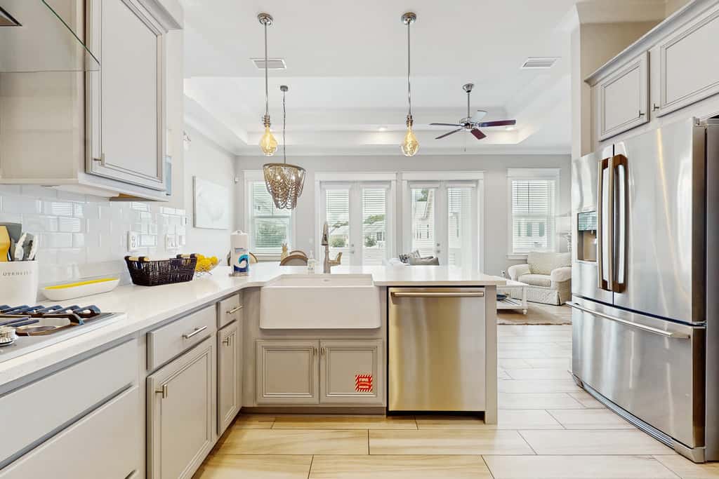Luxury Prominence Gulf Escape with pool - walk to dining & shops