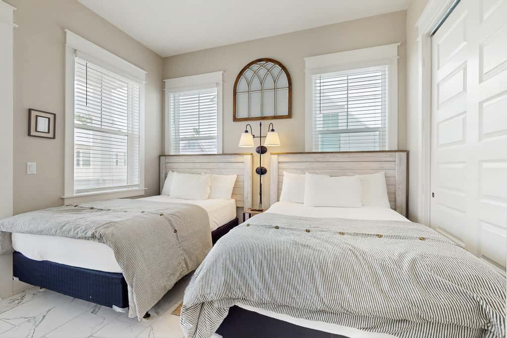 Luxury Prominence Gulf Escape with pool - walk to dining & shops