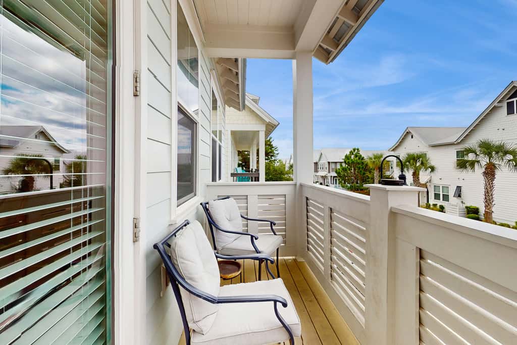 Luxury Prominence Gulf Escape with pool - walk to dining & shops