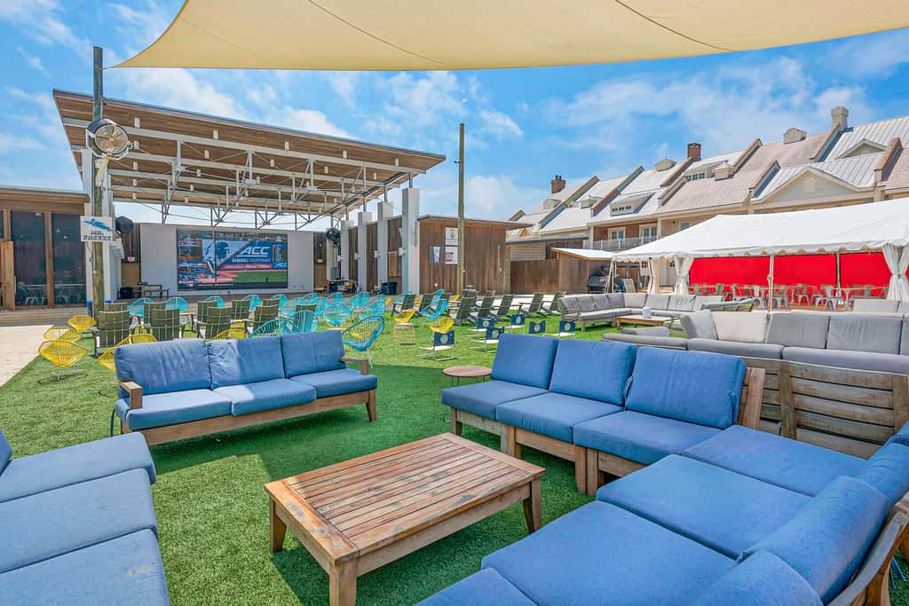 Luxury Prominence Gulf Escape with pool - walk to dining & shops