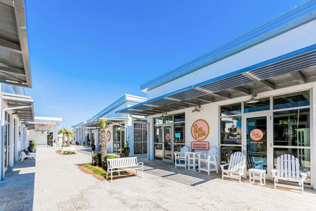 Luxury Prominence Gulf Escape with pool - walk to dining & shops