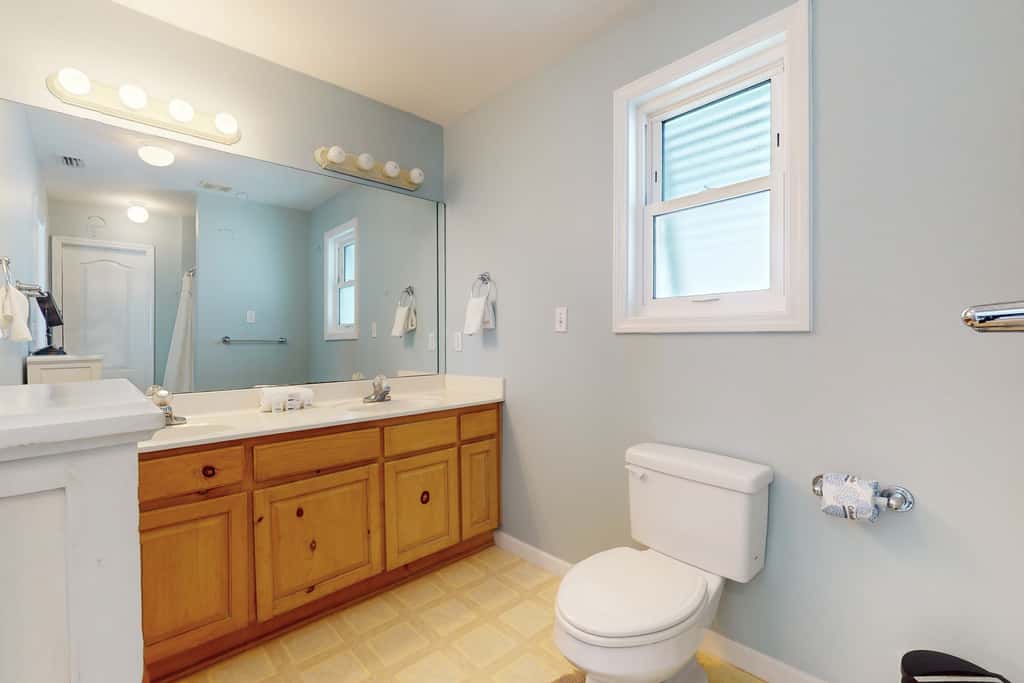 Spacious & updated waterfront home w decks, beach views & private boardwalk