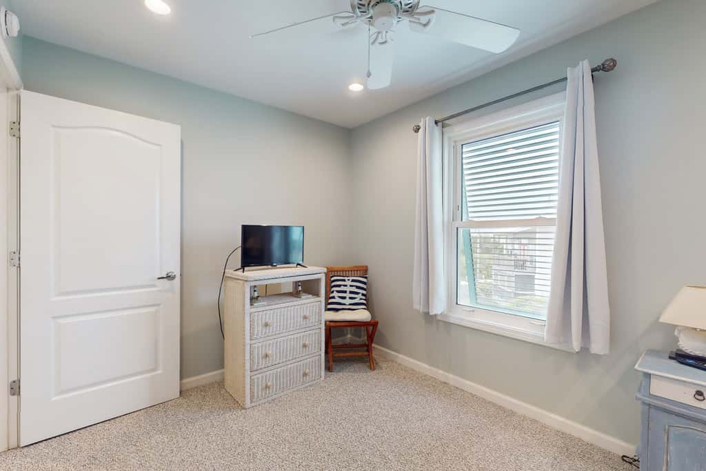 Spacious & updated waterfront home w decks, beach views & private boardwalk