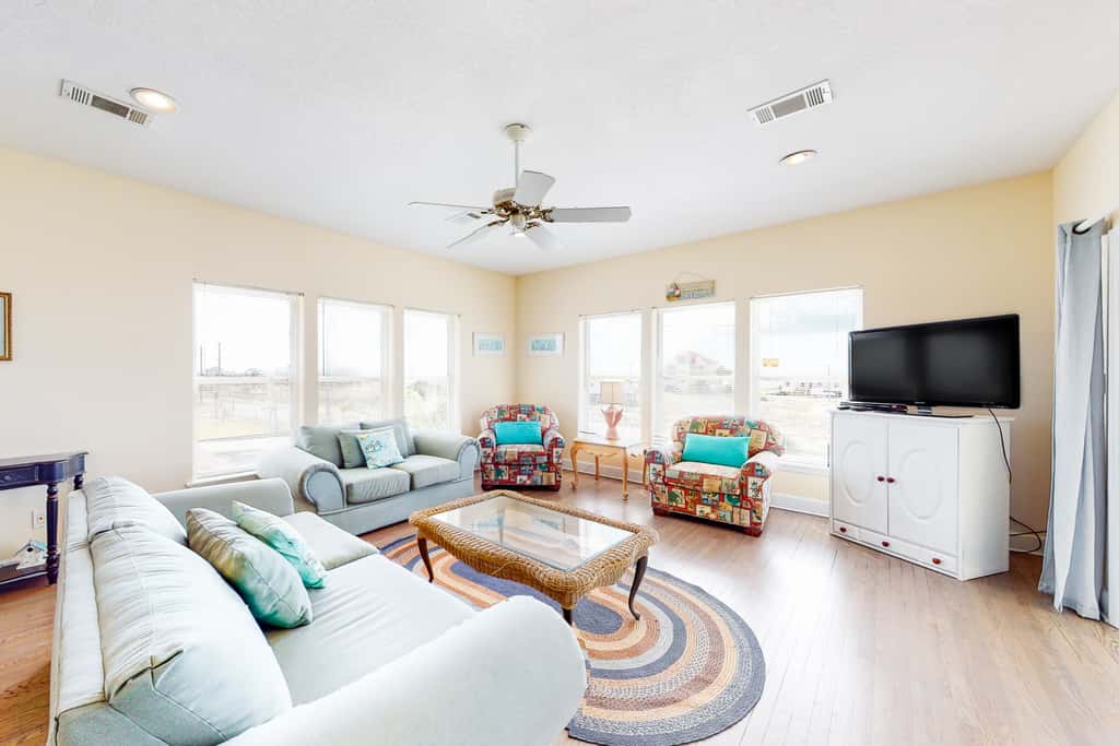 Charming ocean-view gem with a pool, deck, washer, dryer & central AC