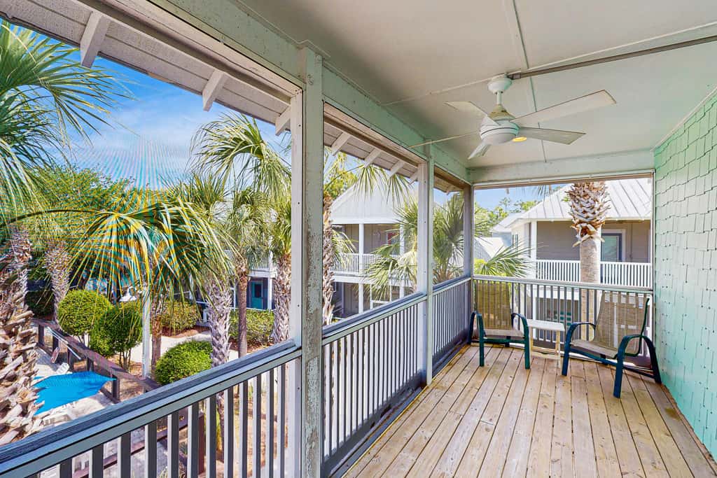 Welcoming Cottage with Hot Tub - 1 Mile to Windmark Beach
