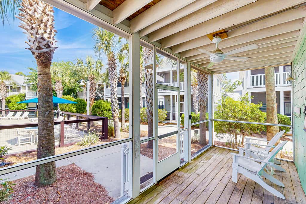 Welcoming Cottage with Hot Tub - 1 Mile to Windmark Beach