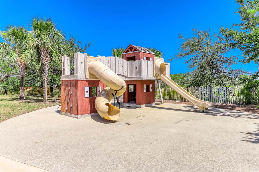 Set Your Sails! Charming house in Port Saint Joe with pool and playground access