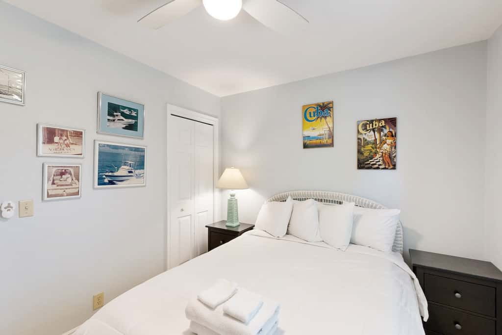 Classic Beach Condo with a Shared Pool, Loft, & Grill - Walk to the Beach