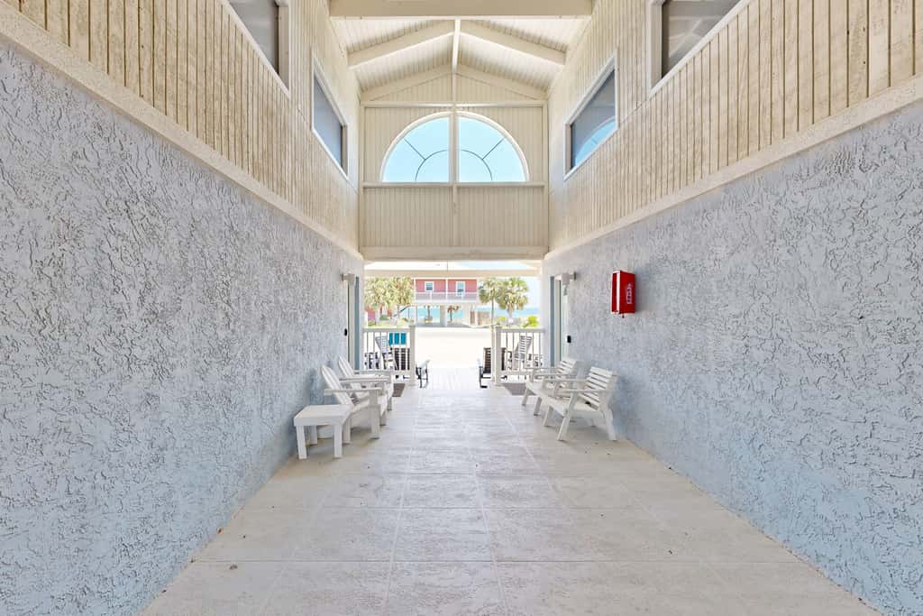 Classic Beach Condo with a Shared Pool, Loft, & Grill - Walk to the Beach