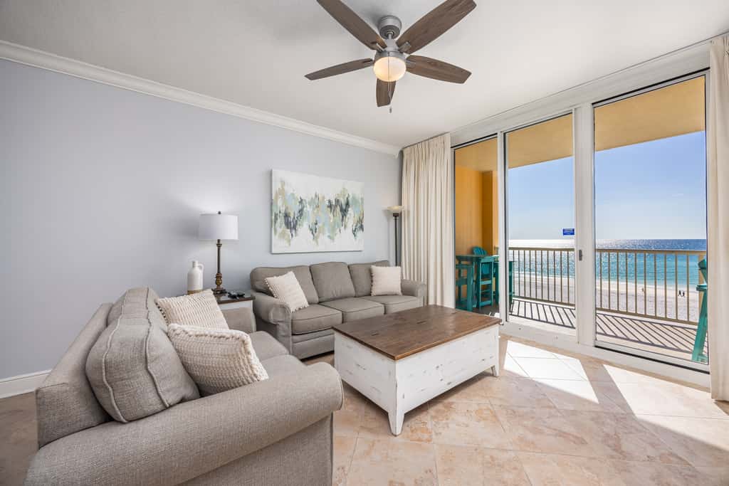 5th Floor Condo with Pools Onsite, Nearby Activities, Shops, Restaurants