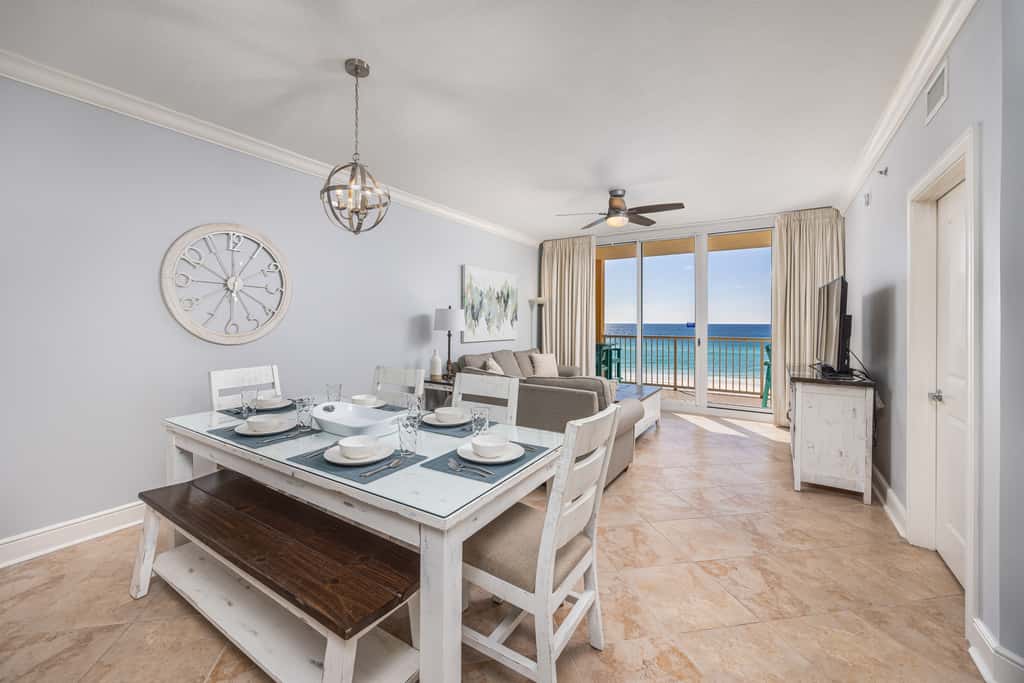 5th Floor Condo with Pools Onsite, Nearby Activities, Shops, Restaurants
