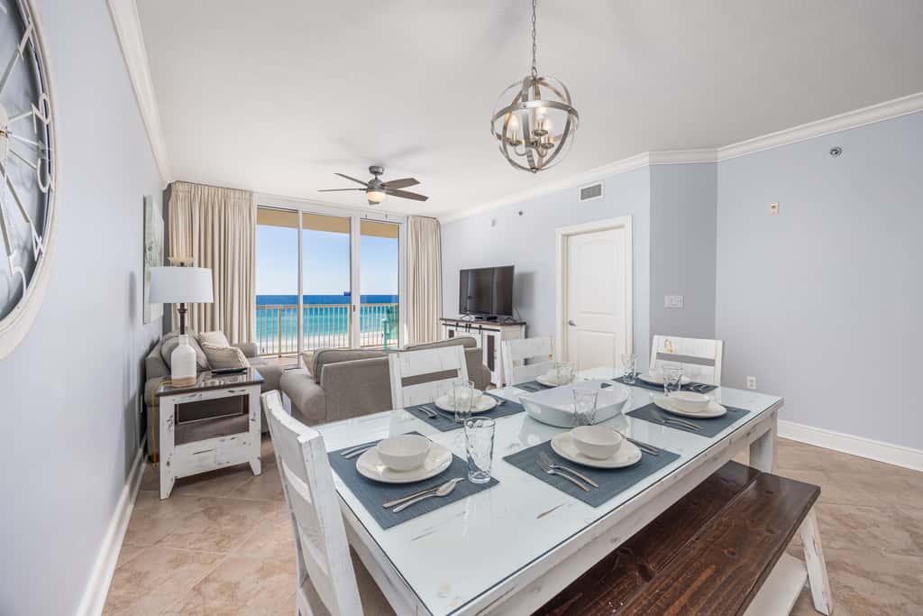 5th Floor Condo with Pools Onsite, Nearby Activities, Shops, Restaurants
