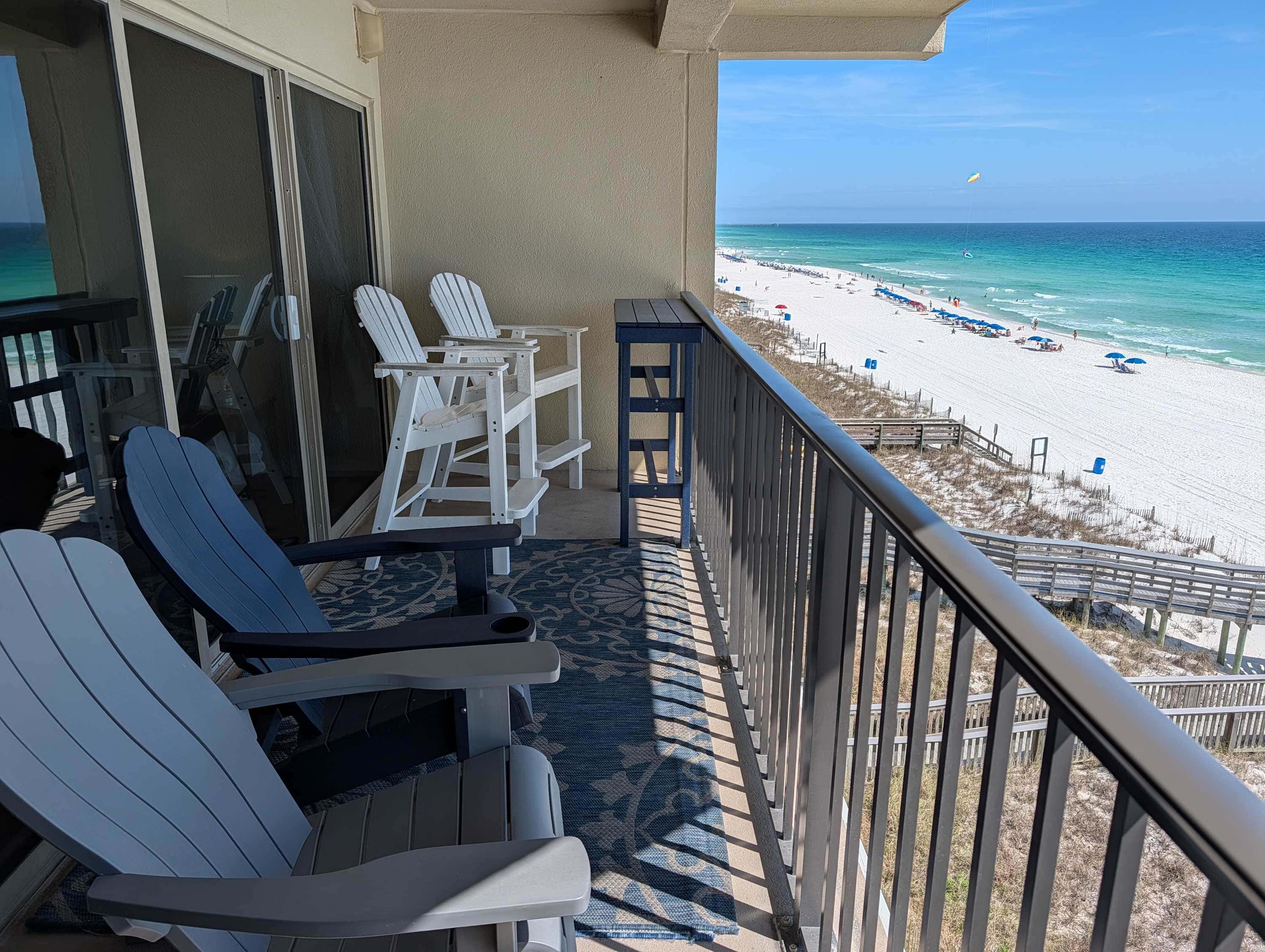 Beautiful Gulf-front Condo with a Community Pool and Seasonal Beach Service