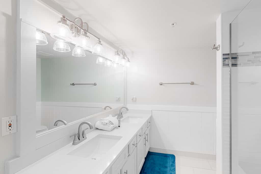 Gulf Dunes 209 - Charming Beachfront Condo, Perfectly Located Near Entertainment