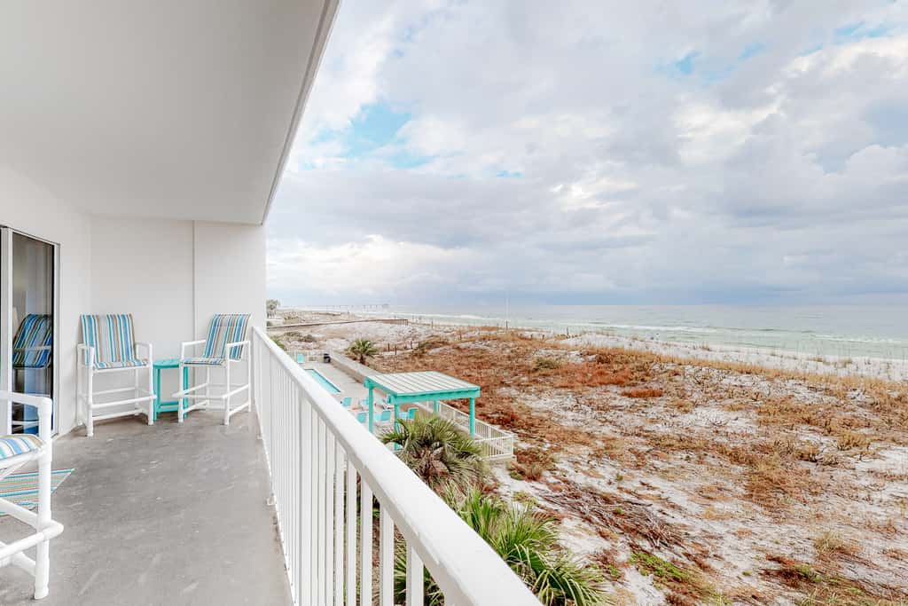 Gulf Dunes 209 - Charming Beachfront Condo, Perfectly Located Near Entertainment