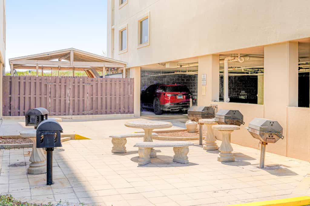 Gulf Dunes 209 - Charming Beachfront Condo, Perfectly Located Near Entertainment