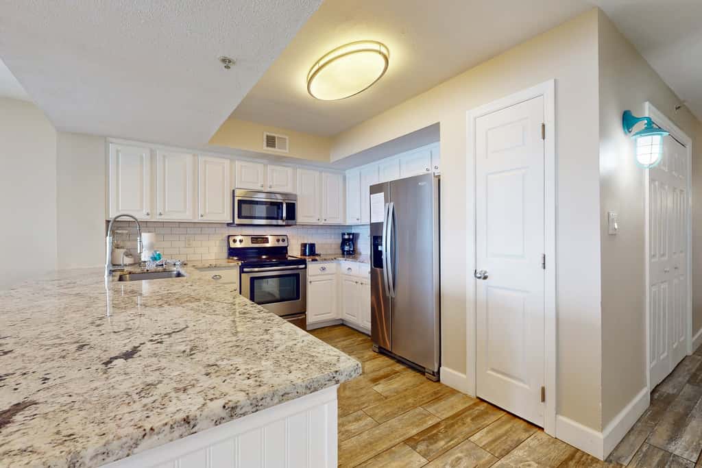 Gulf Dunes 317 - Relaxing oceanfront escape with fitness center, shared pool & views