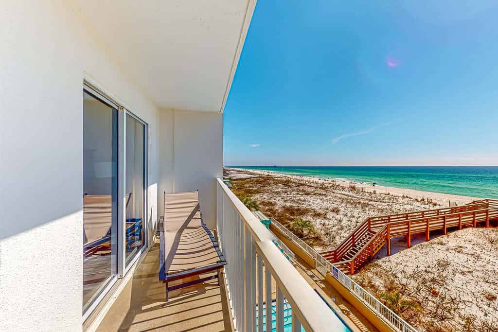 Gulf Dunes 317 - Relaxing oceanfront escape with fitness center, shared pool & views