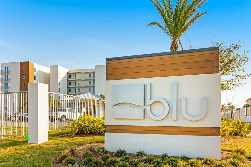 Blu 305 - Gulf-front condo with upgraded features - quick drive to entertainment