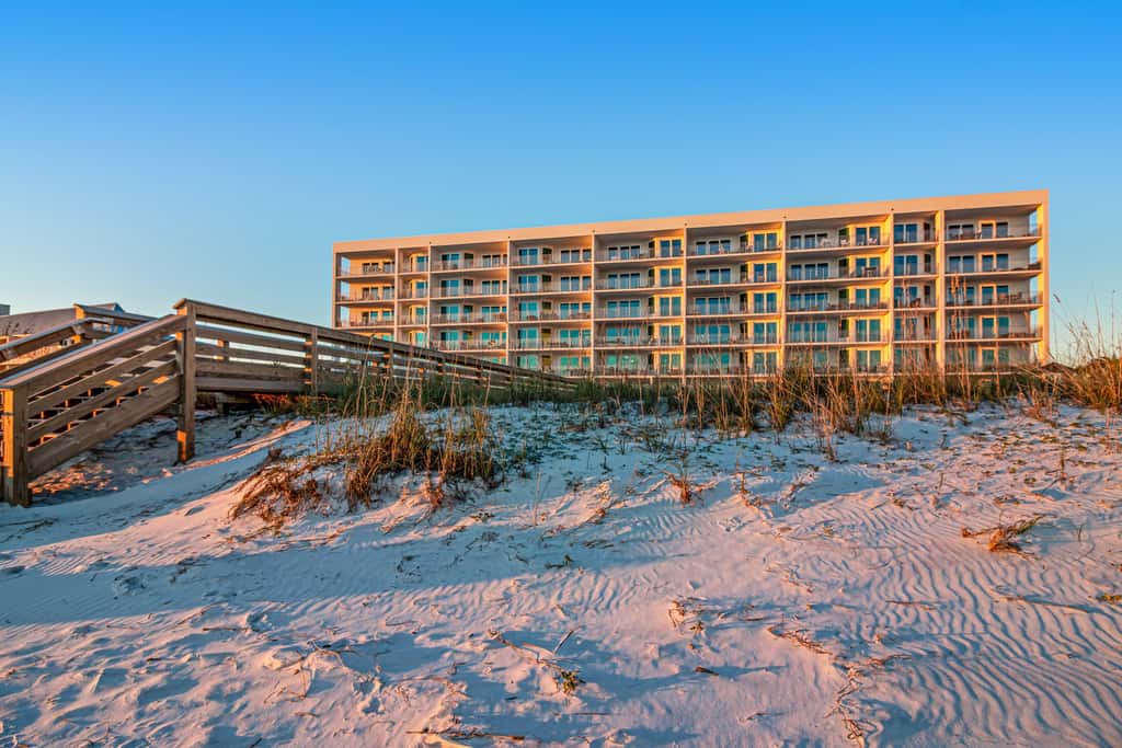 Blu 305 - Gulf-front condo with upgraded features - quick drive to entertainment