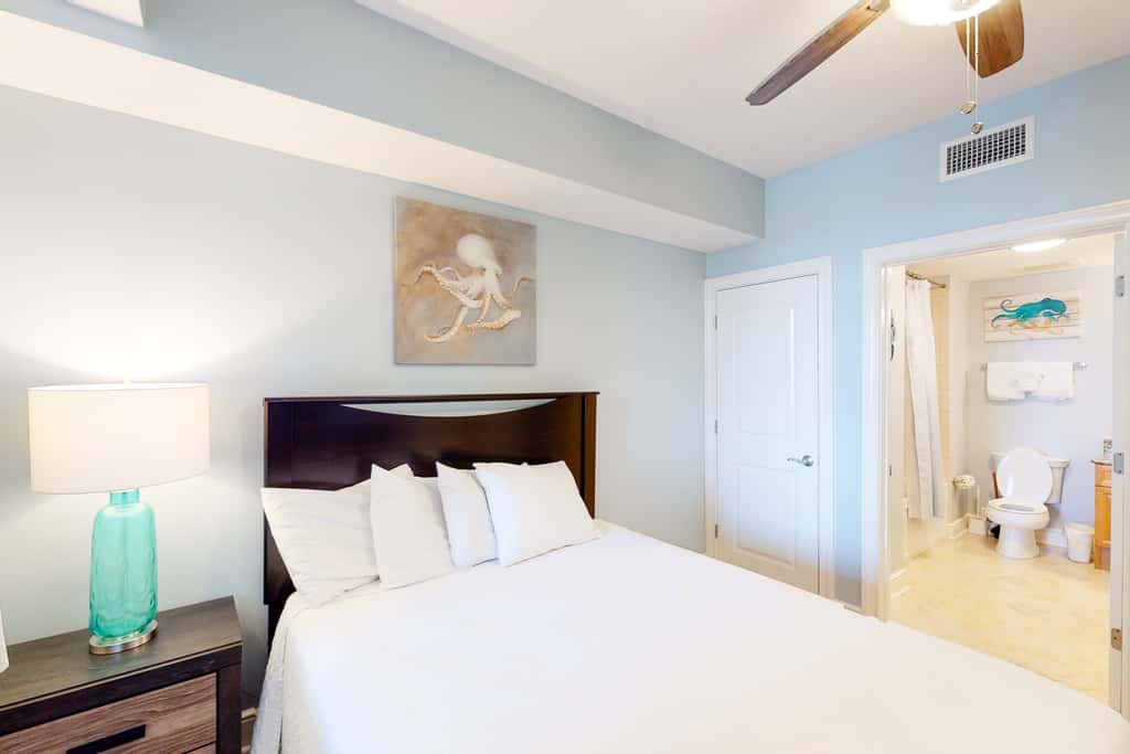 Gulf Front Condo Pools Onsite, Nearby Activities, Shops & Restaurants