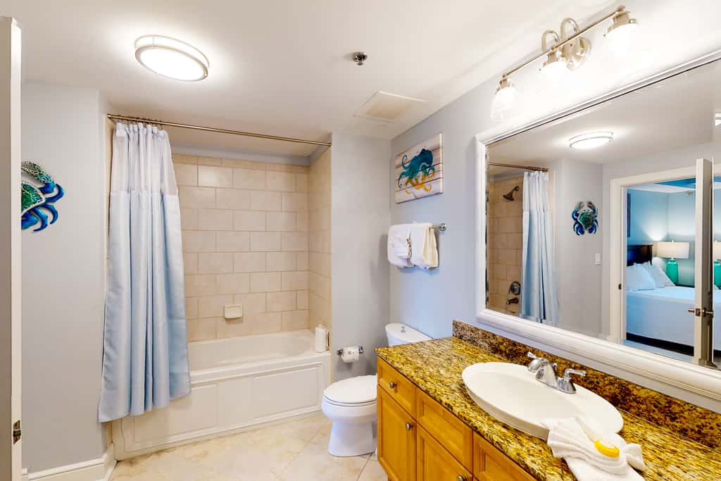 Gulf Front Condo Pools Onsite, Nearby Activities, Shops & Restaurants