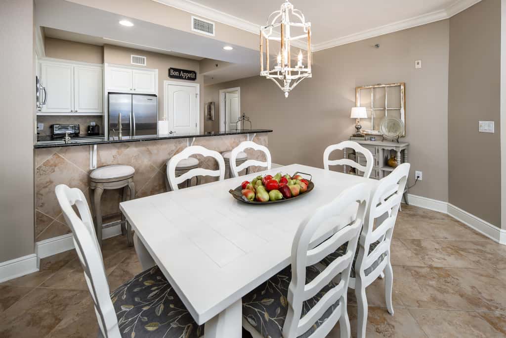 Gulf-view condo with beachfront access, pool, hot tub, gym, AC, & washer&dryer