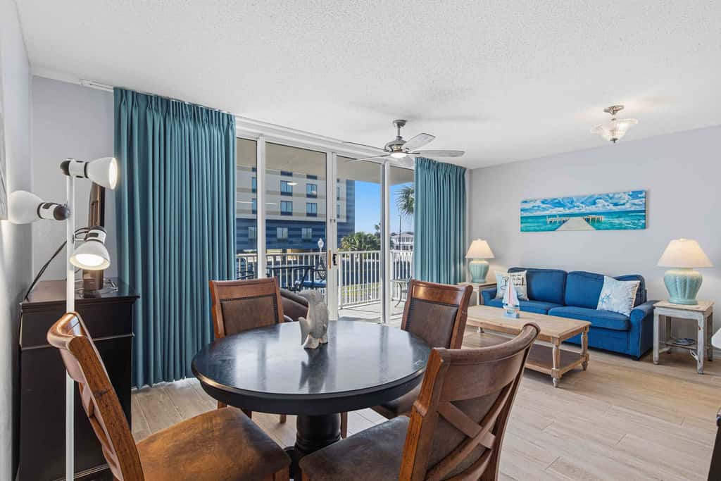 Second-floor, airy condo with great views - close to dining & shopping
