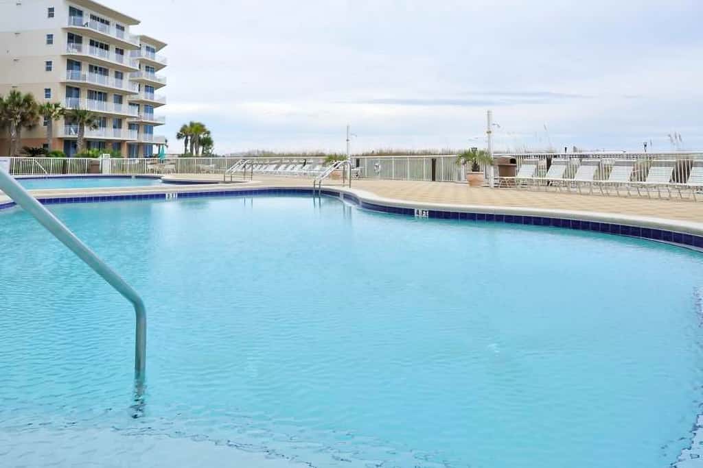 3rd Floor Amazing Condo w Gulf-Front Balcony, On-Site Pool, On The Beach