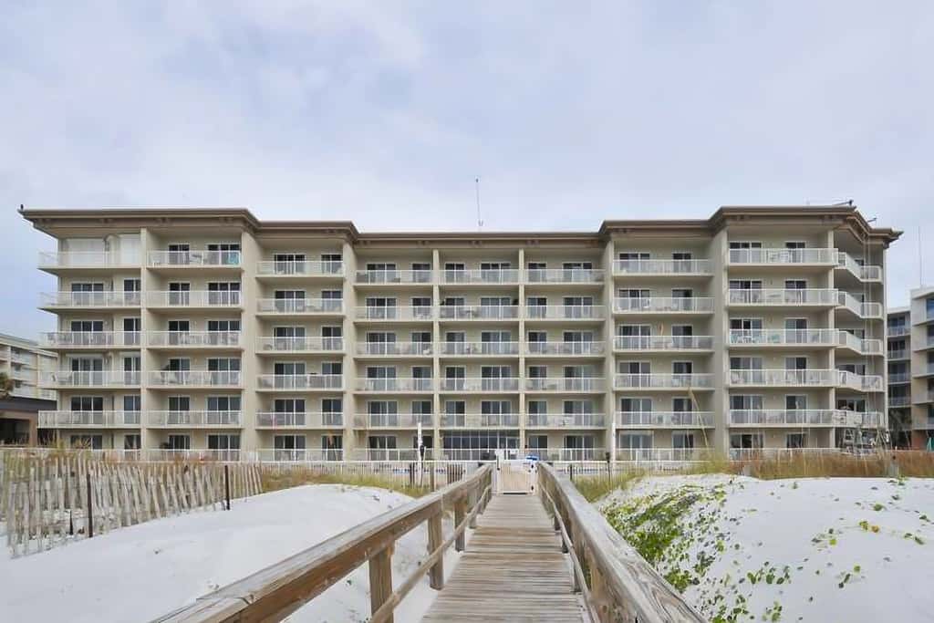 3rd Floor Amazing Condo w Gulf-Front Balcony, On-Site Pool, On The Beach