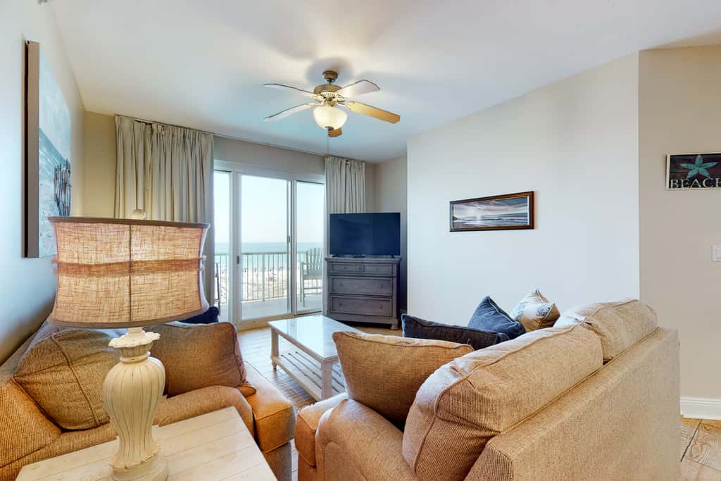 3rd Floor Amazing Condo w Gulf-Front Balcony, On-Site Pool, On The Beach