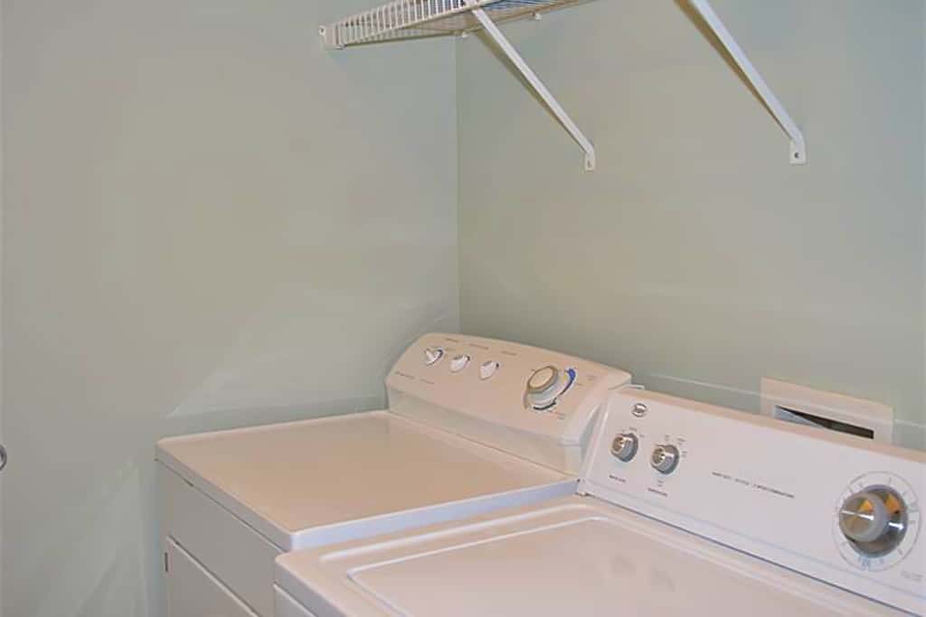 3rd Floor Amazing Condo w Gulf-Front Balcony, On-Site Pool, On The Beach