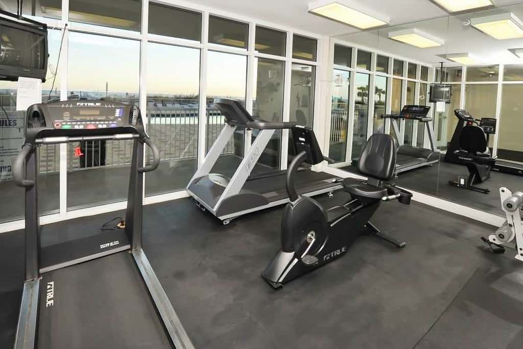 3rd Floor Amazing Condo w Gulf-Front Balcony, On-Site Pool, On The Beach