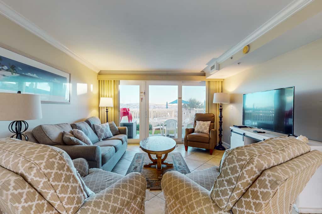 Amazing Gulf-Front View On Okaloosa Island, On-Site Pool, Walk-In Shower