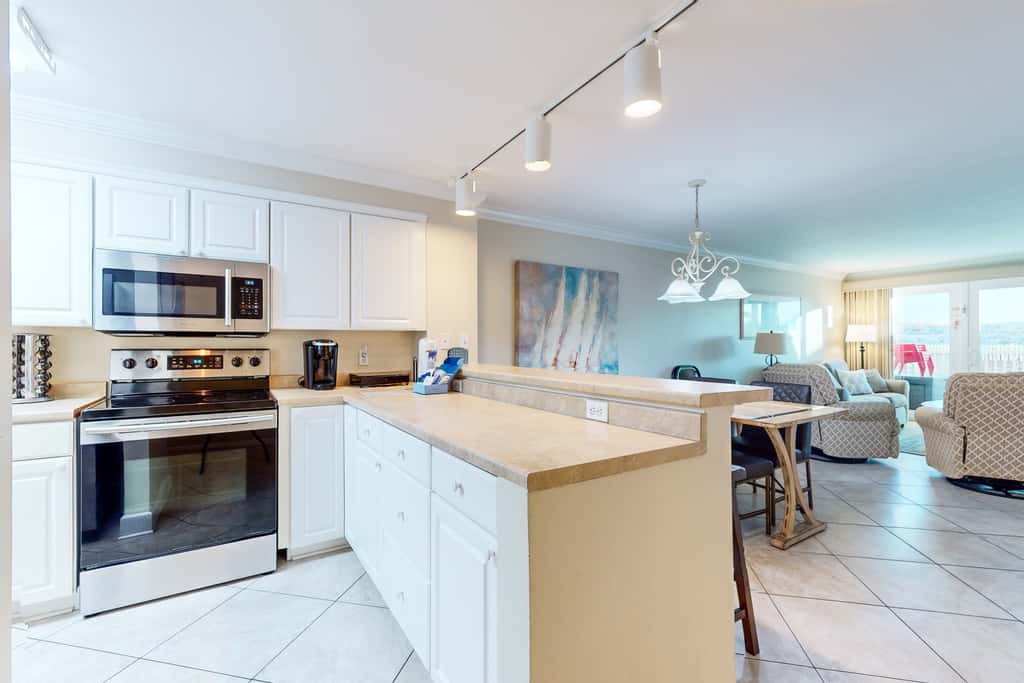 Amazing Gulf-Front View On Okaloosa Island, On-Site Pool, Walk-In Shower