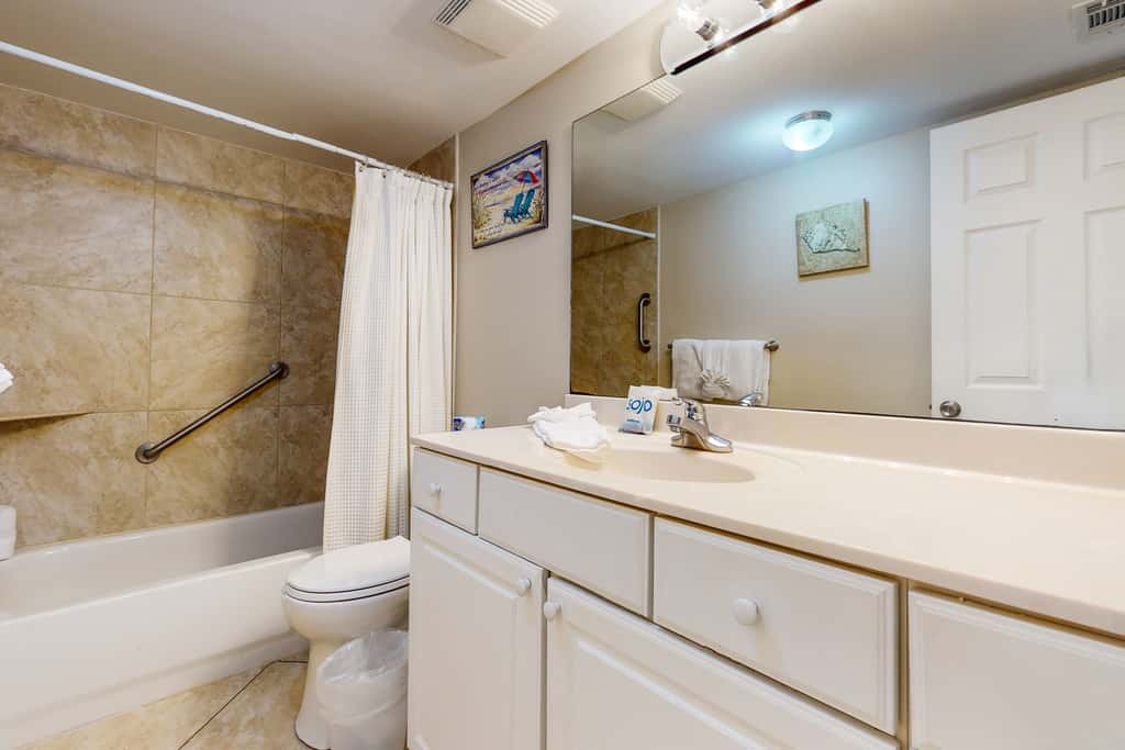 Amazing Gulf-Front View On Okaloosa Island, On-Site Pool, Walk-In Shower