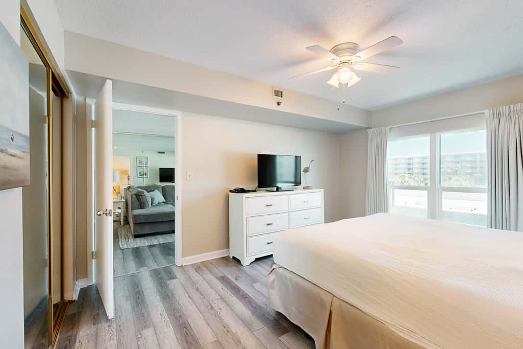 Beachfront condo with Gulf views, beach access, pool, & private balcony