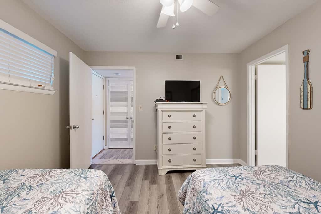 Beachfront condo with Gulf views, beach access, pool, & private balcony