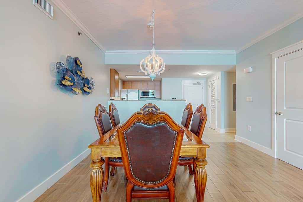 Beautiful beachfront home with balcony, shared pool and beach access