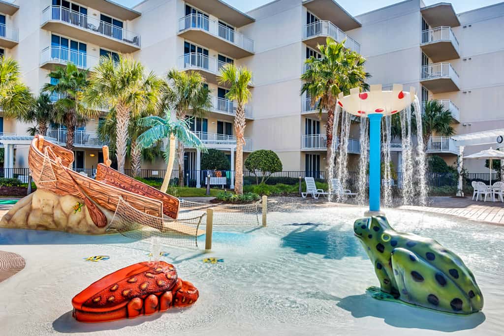 Beautiful beachfront home with balcony, shared pool and beach access