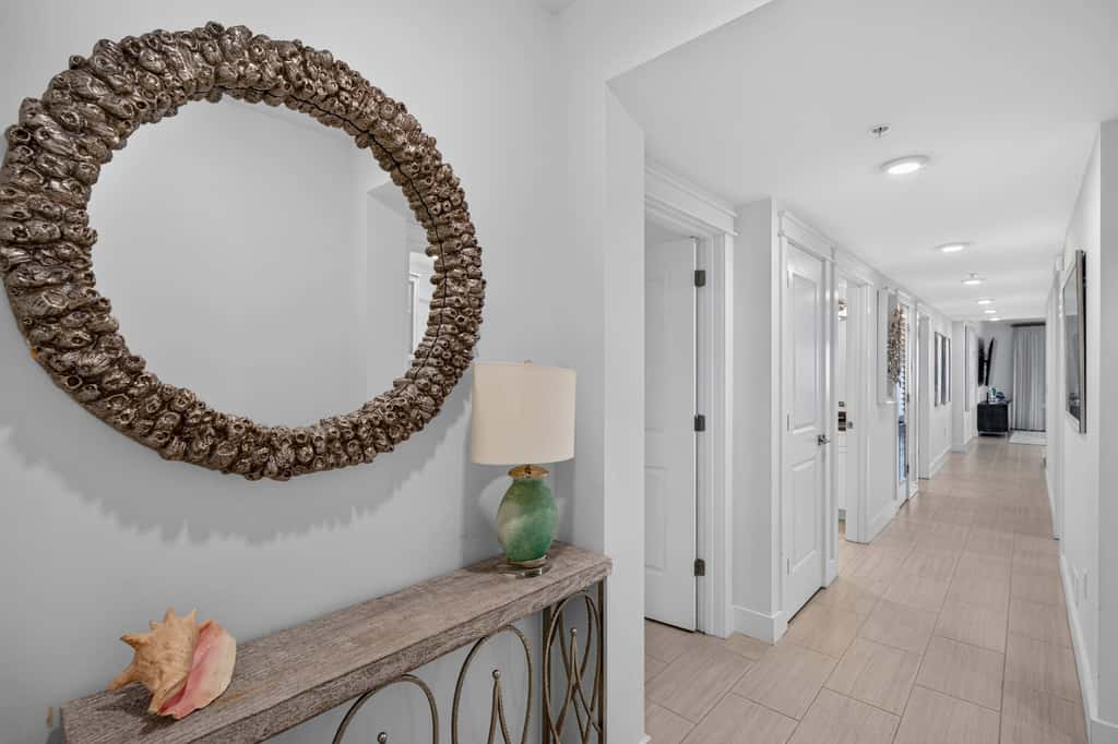 Blu 507 - Luxurious gulf front condo with private balcony, shared pool & beach access