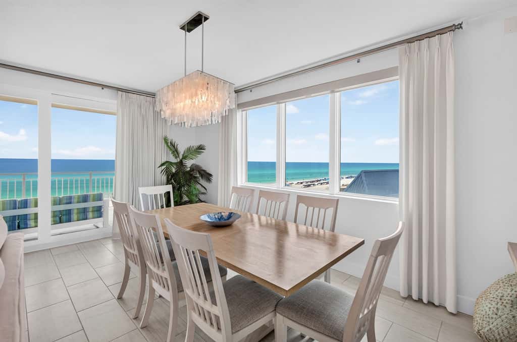 Blu 507 - Luxurious gulf front condo with private balcony, shared pool & beach access