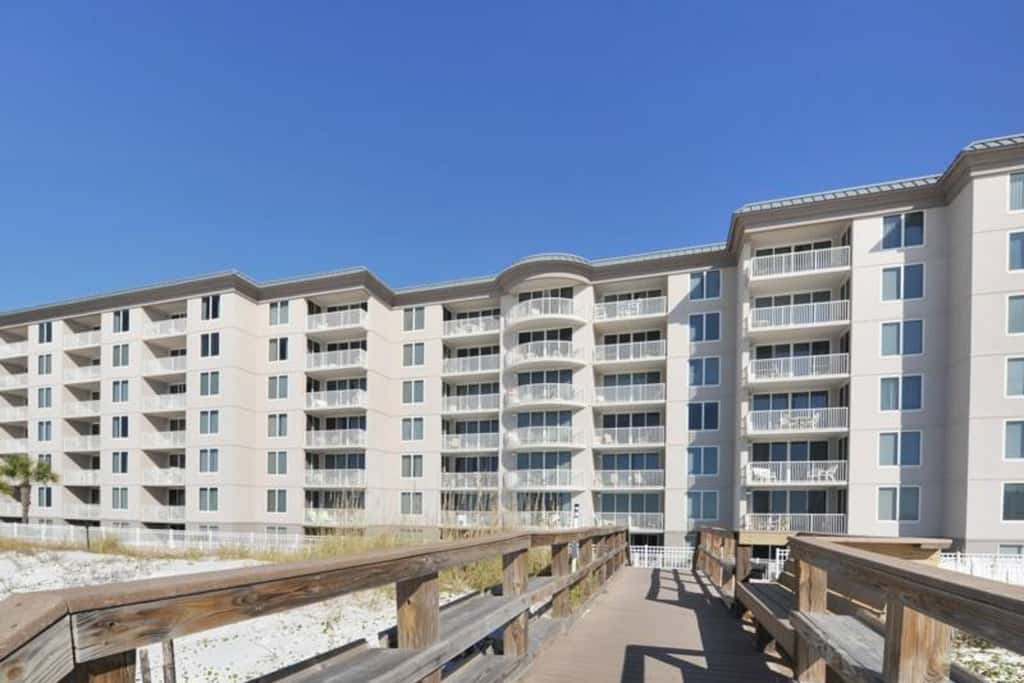 Fourth floor spacious, beachfront condo with views - close to entertainment