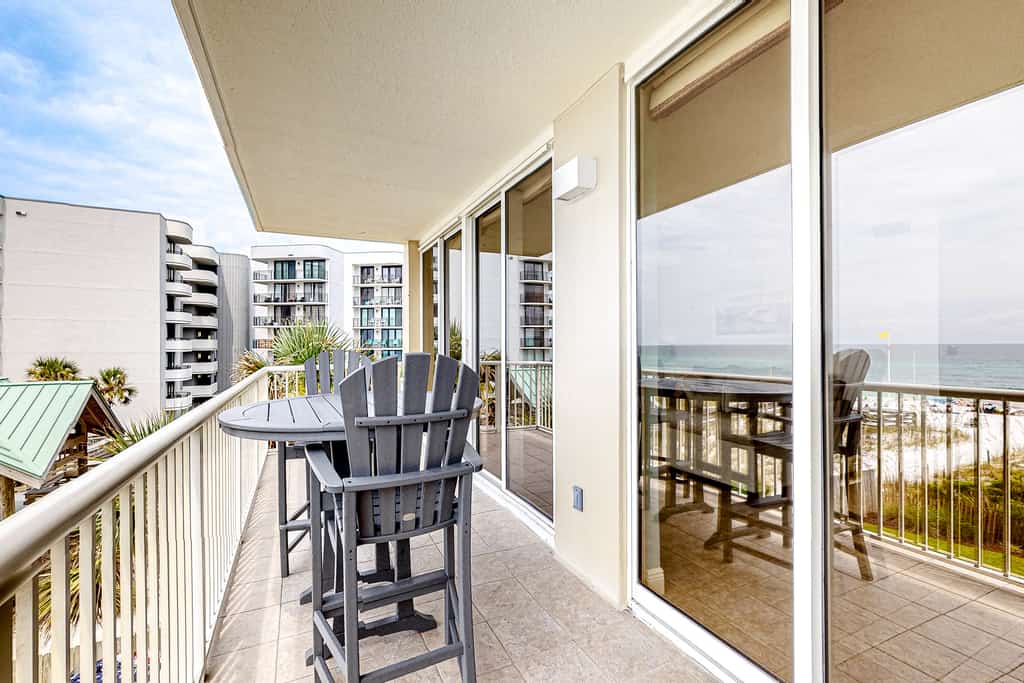 Waters Edge 303